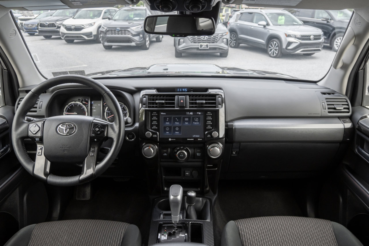 Used 2024 Toyota 4Runner TRD Off-Road image 27