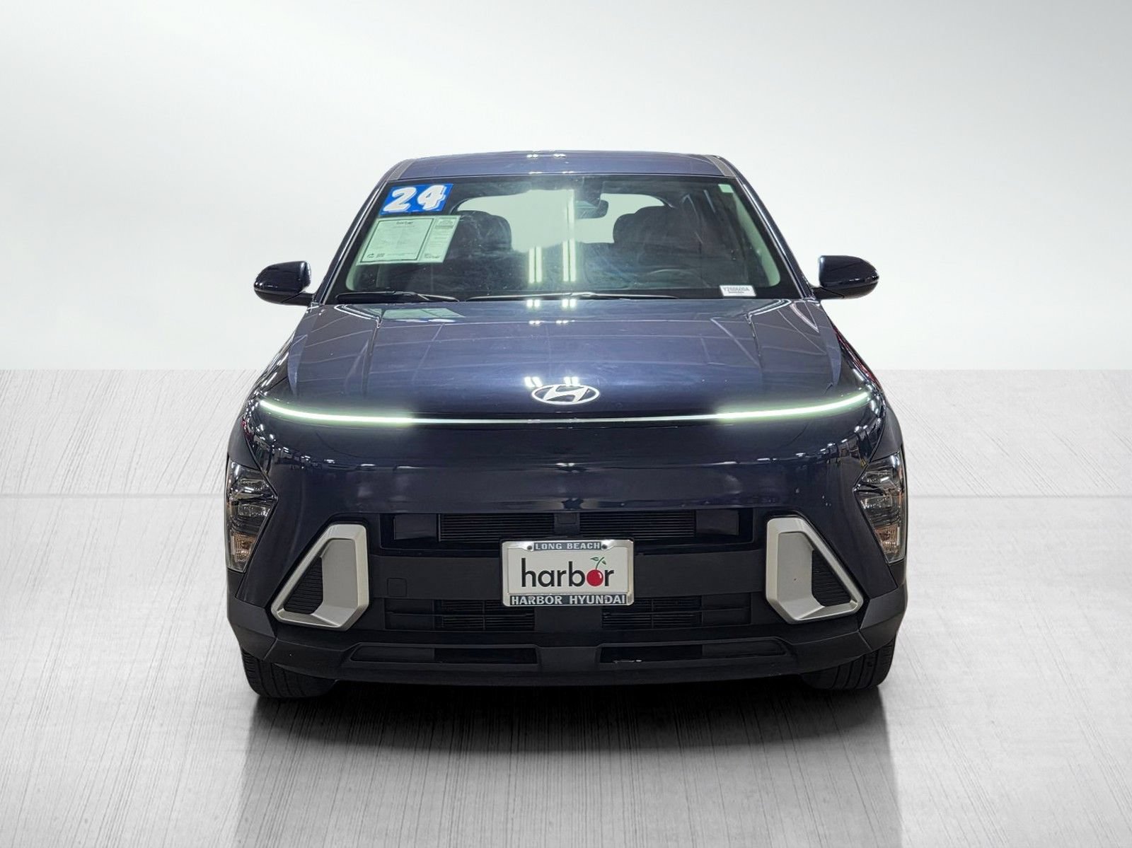 Used 2024 Hyundai Kona SE AWD/4WD image 2