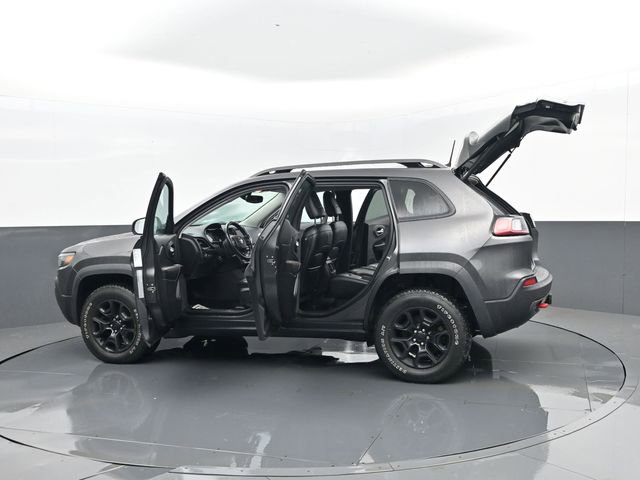Used 2021 Jeep Cherokee Trailhawk w/ Comfort & Convenience Group image 31