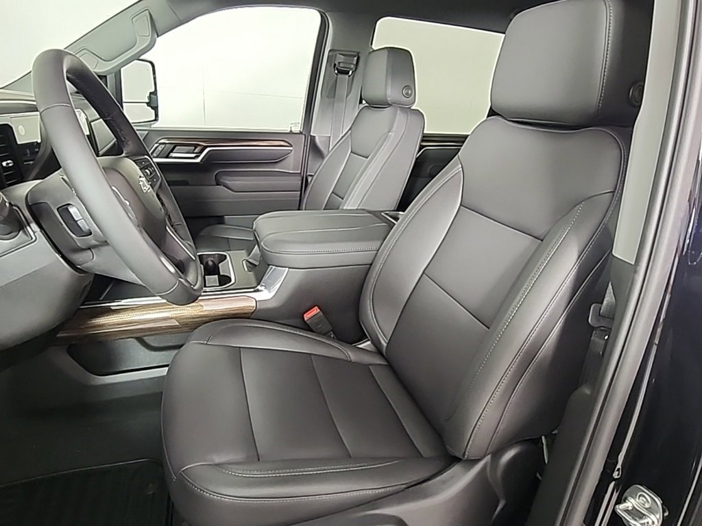 New 2026 Chevrolet Silverado 2500 LT image 17