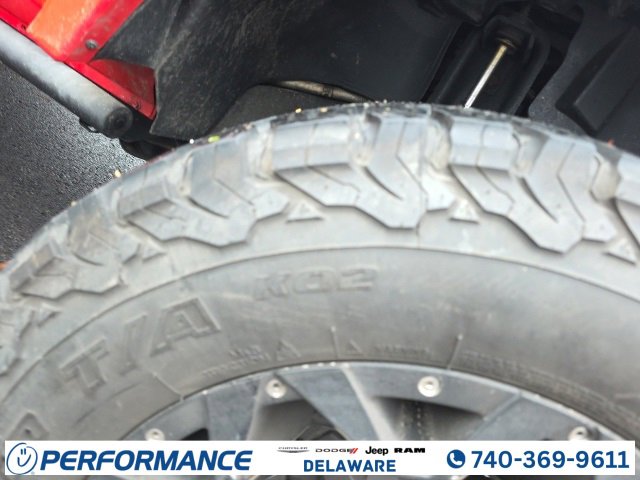 Used 2018 Jeep Wrangler Unlimited Sahara w/ Connectivity Group image 11