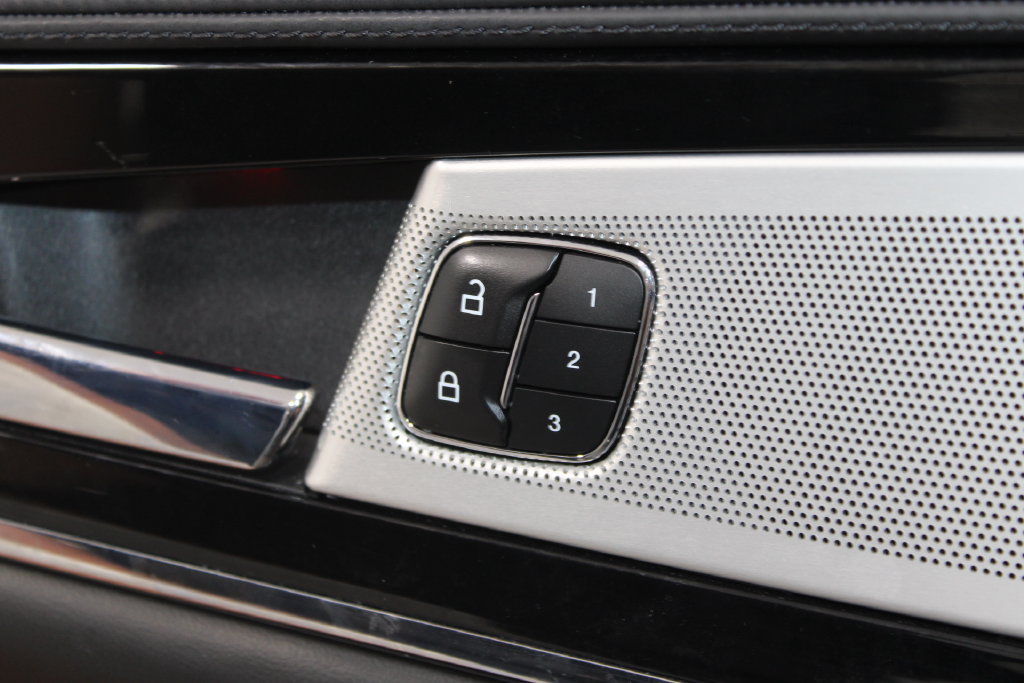 Used 2023 Lincoln Nautilus Black Label AWD/4WD image 27