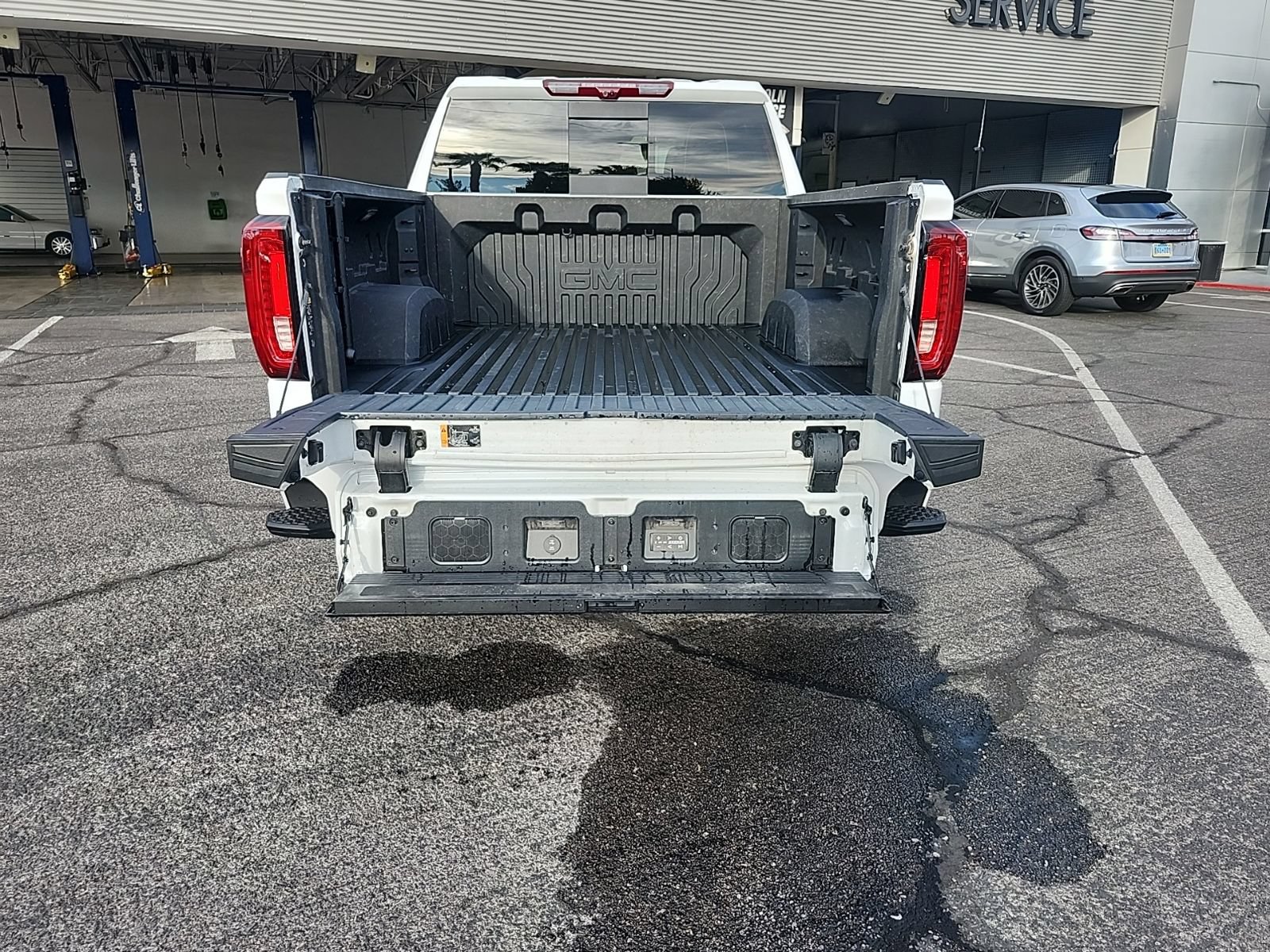 Used 2024 GMC Sierra 1500 Denali Ultimate AWD/4WD image 31