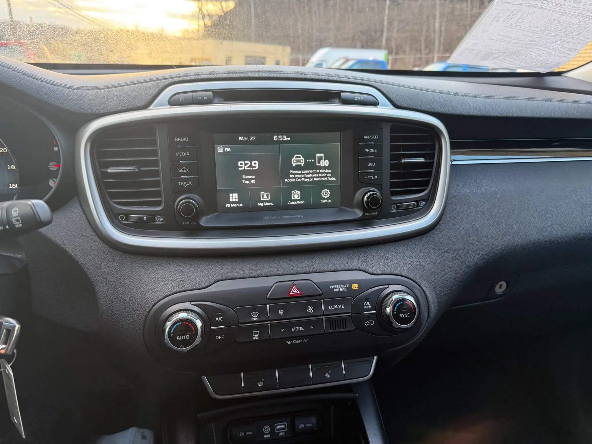 Used 2017 Kia Sorento LX w/ LX V6 Convenience Package AWD/4WD image 11