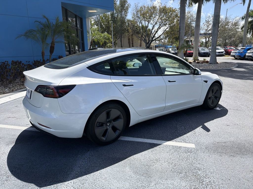 Used 2023 Tesla Model 3 Standard Range image 8
