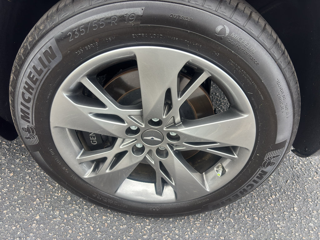 Used 2024 Genesis GV70 3.5T Sport AWD/4WD image 11