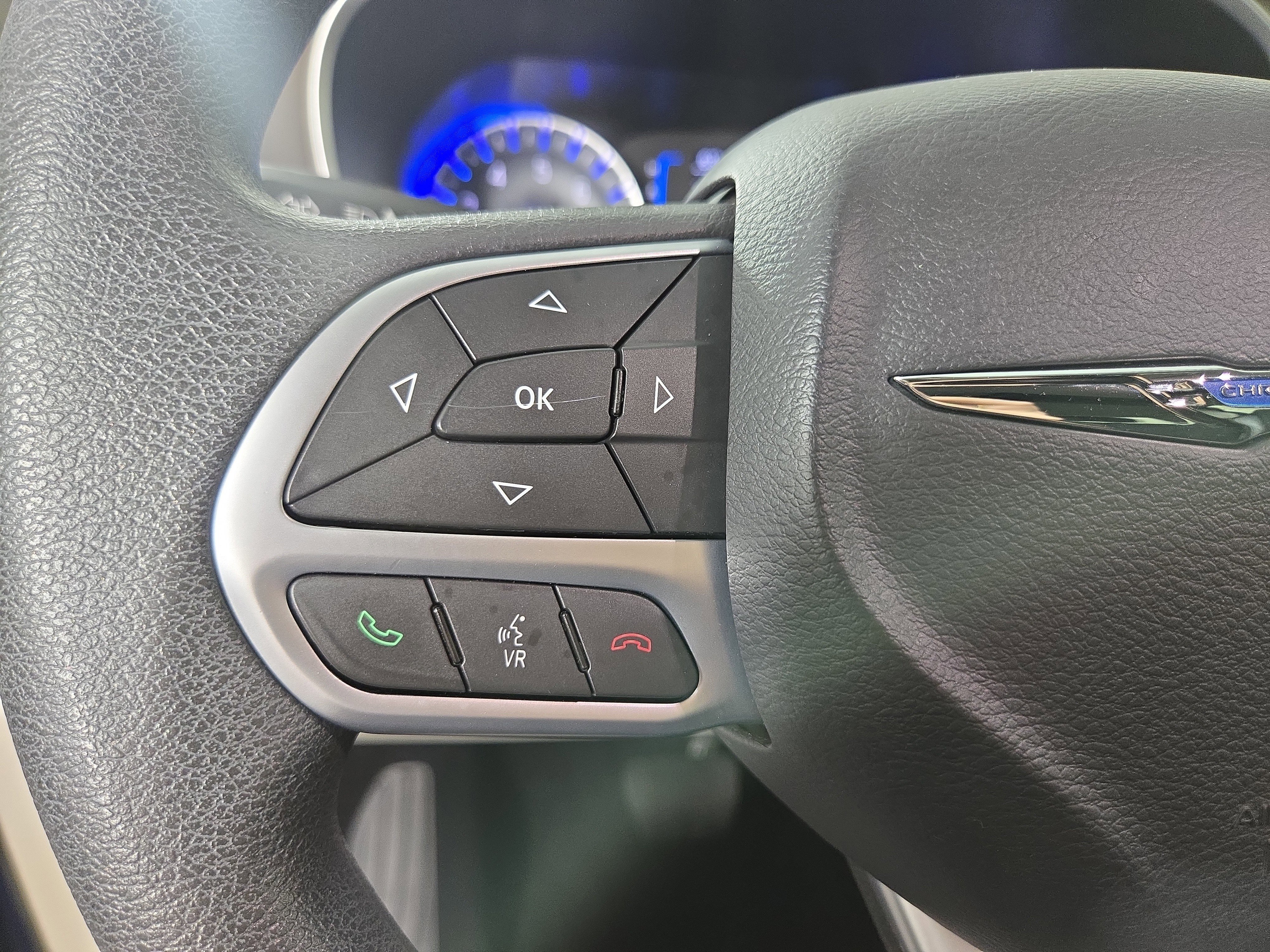 Used 2017 Chrysler Pacifica LX w/ Tire & Wheel Group image 16