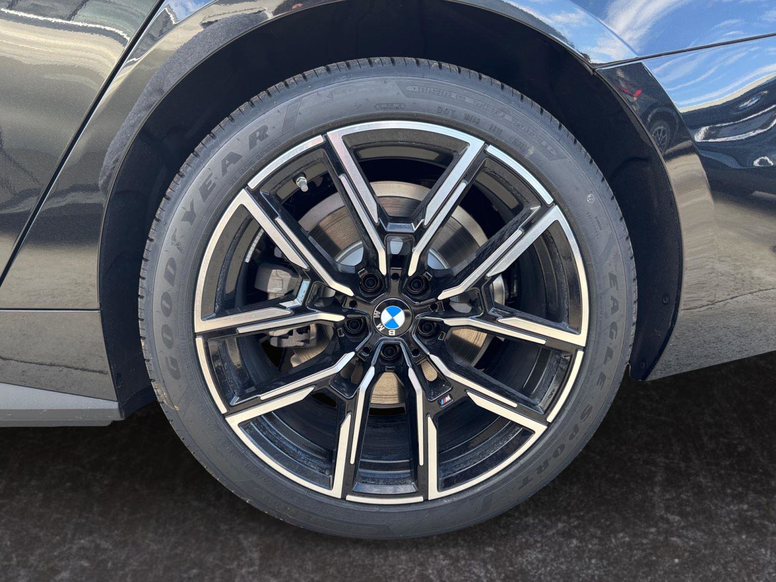 New 2026 BMW i4 xDrive40i w/ M Sport Package image 29