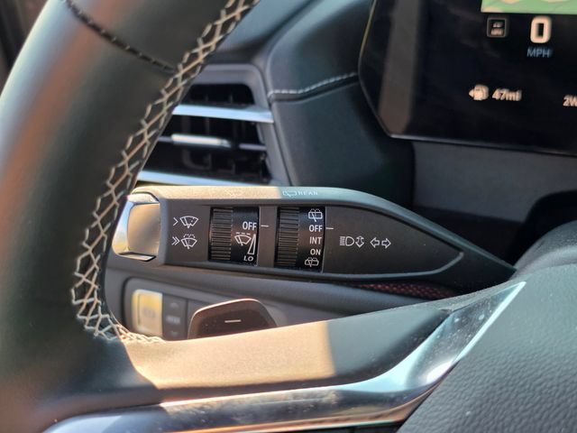 Used 2026 Chevrolet Traverse Z71 w/ LPO, Floor Liner Package AWD/4WD image 33