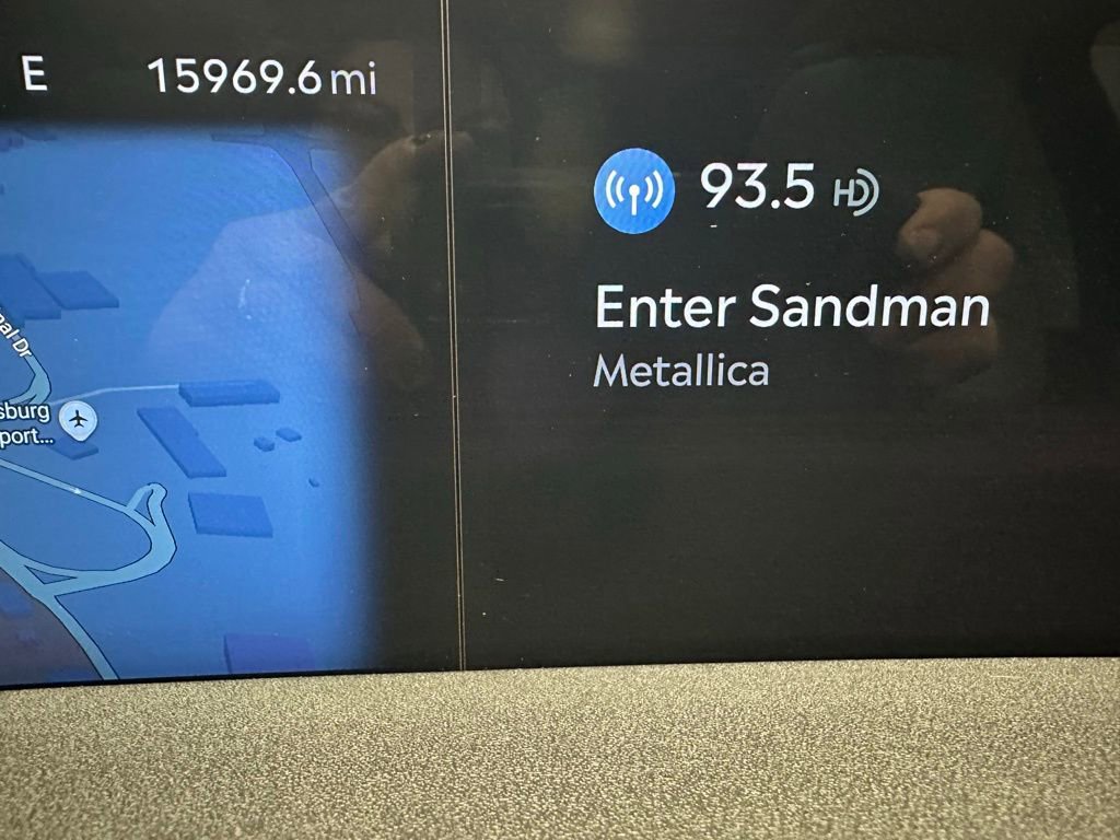 Used 2025 Lincoln Navigator Reserve image 24