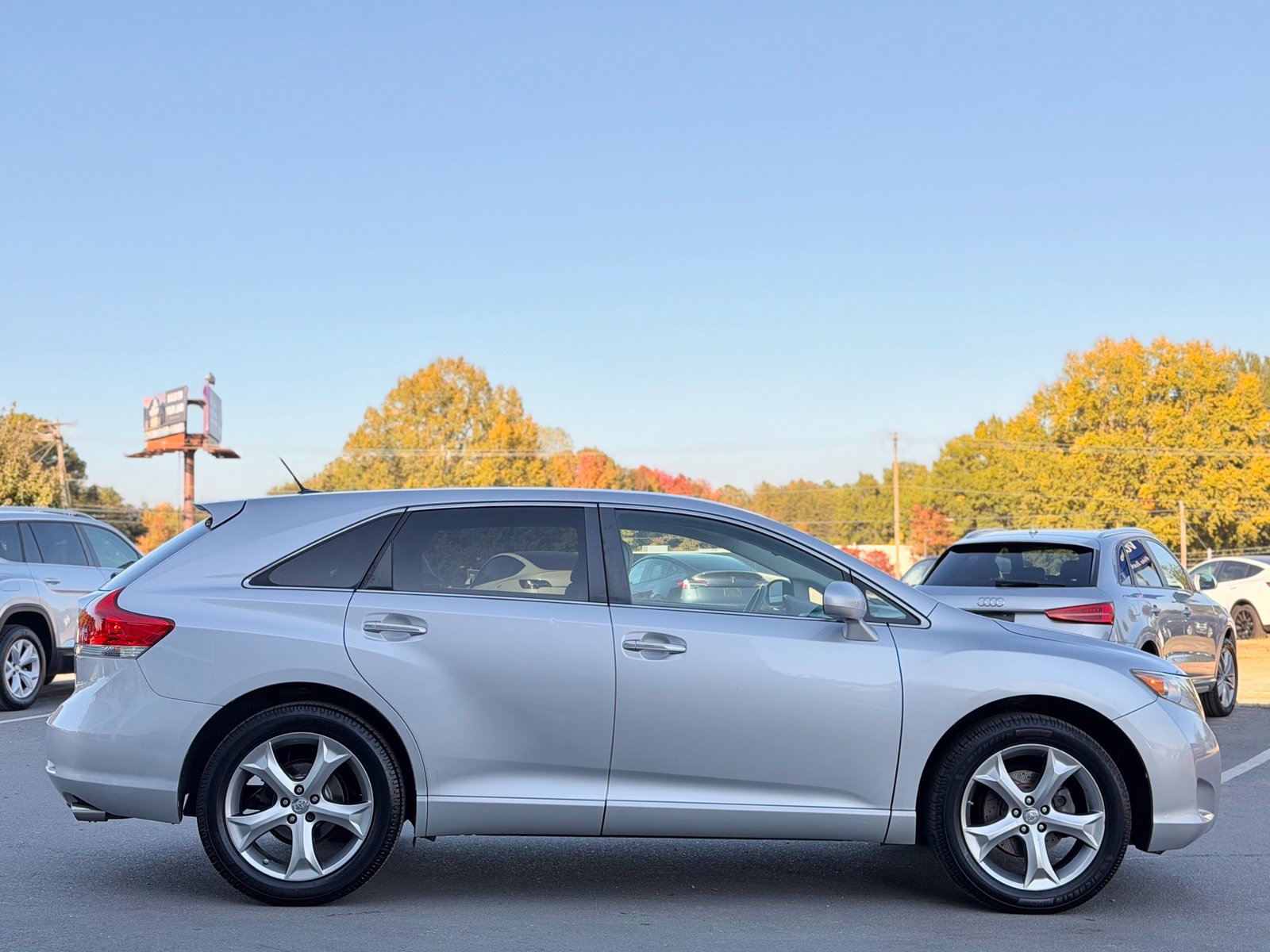 Used 2009 Toyota Venza FWD image 6