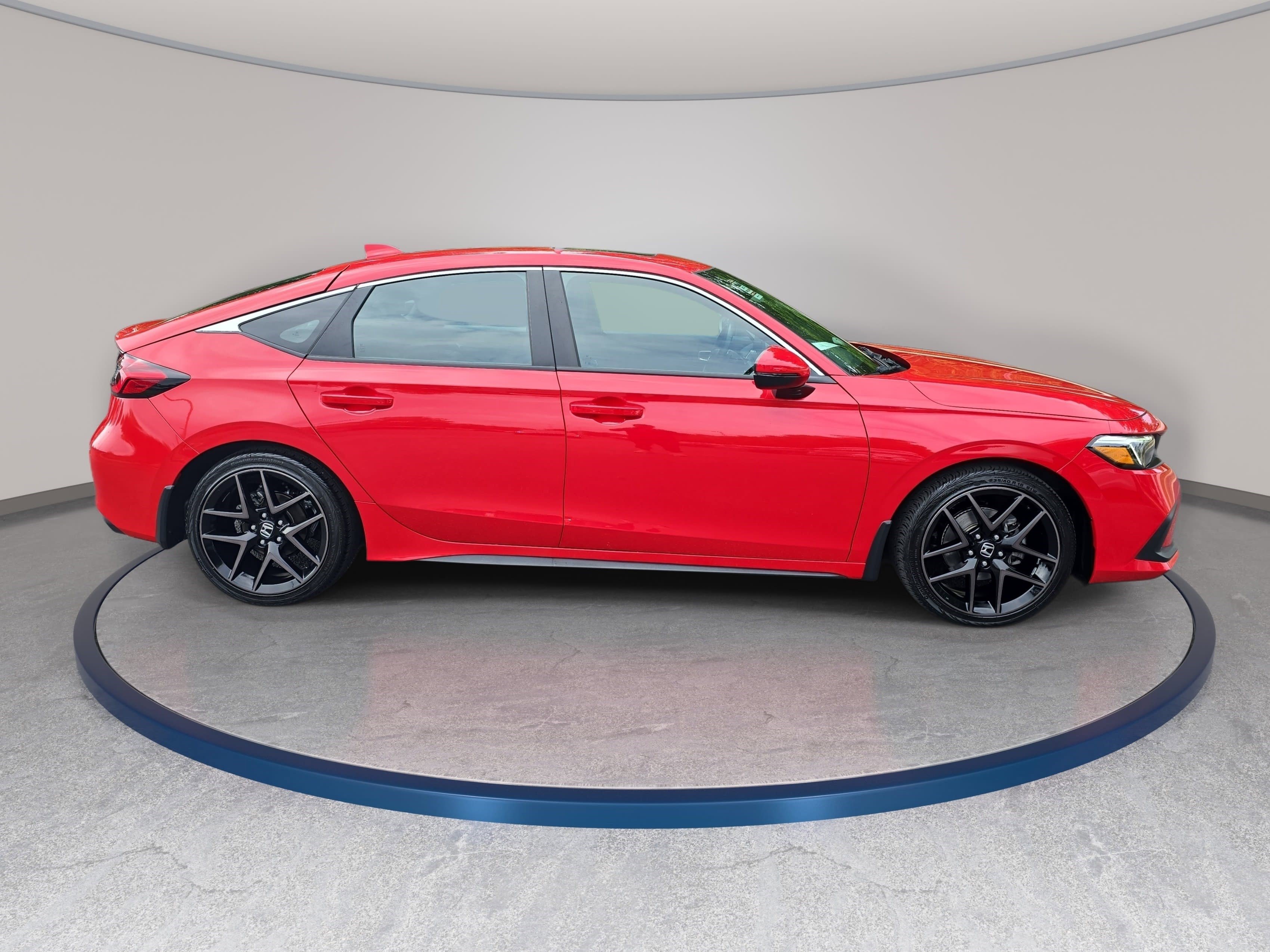 Used 2023 Honda Civic Sport Touring image 4