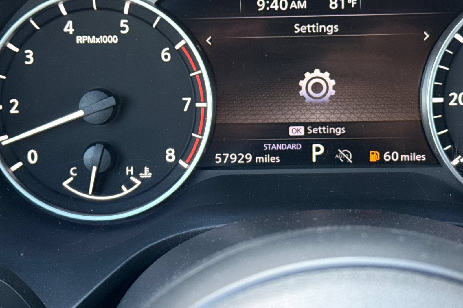 Used 2024 Nissan Rogue SV FWD image 33