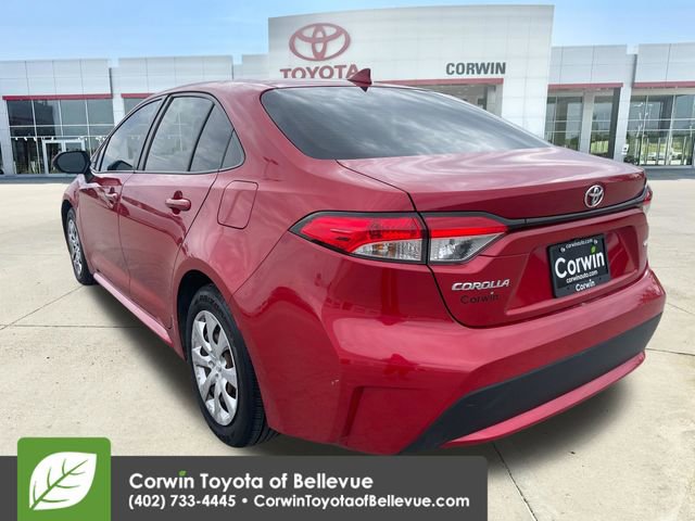 Used 2020 Toyota Corolla LE FWD image 3