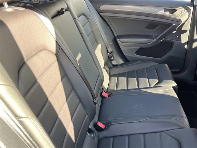 Used 2018 Volkswagen Golf Alltrack SEL image 21