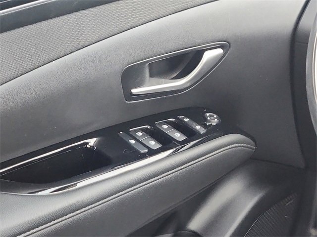 Certified 2023 Hyundai Tucson Limited w/ Cargo Package image 11