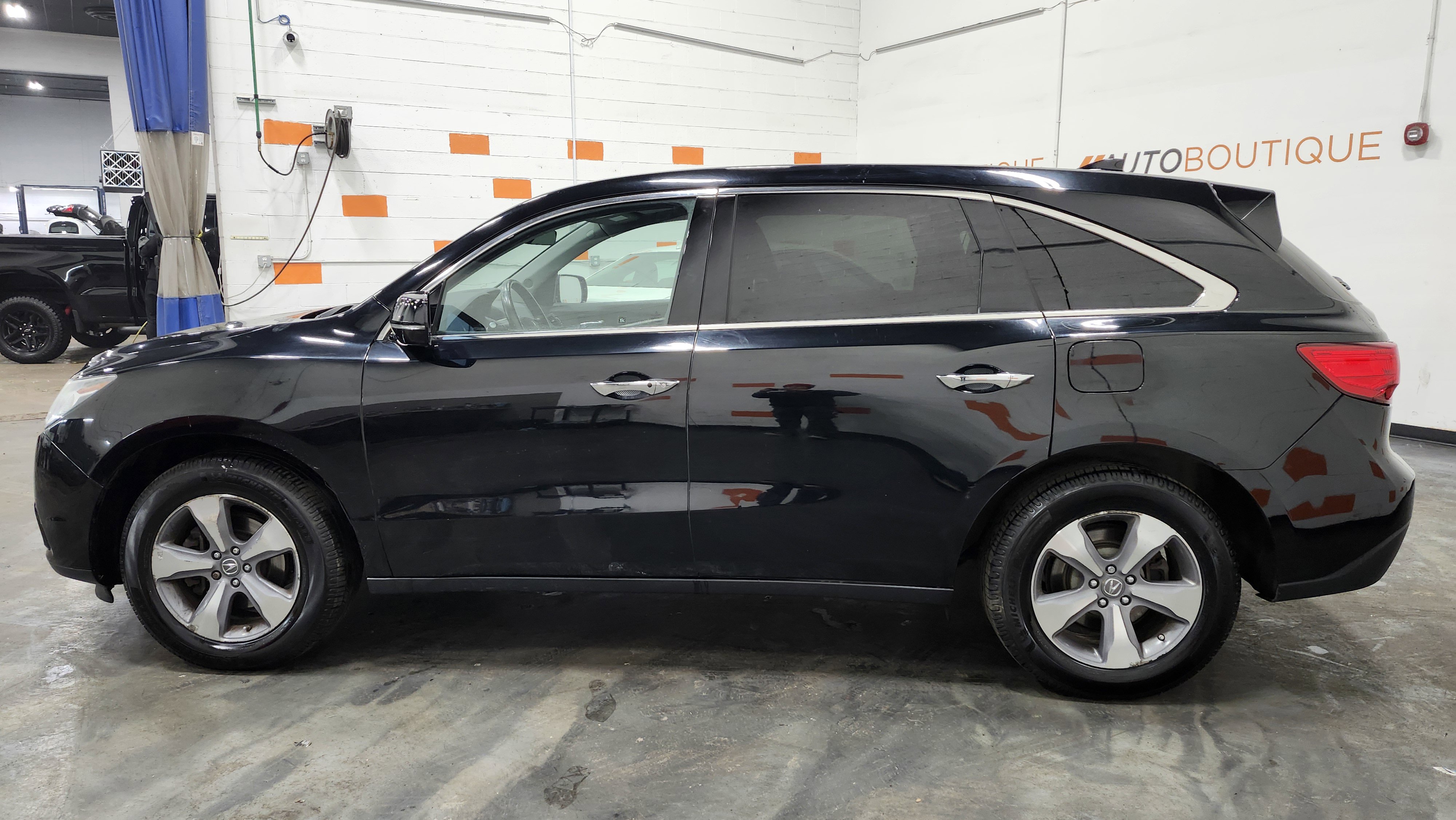 Used 2016 Acura MDX SH-AWD image 13