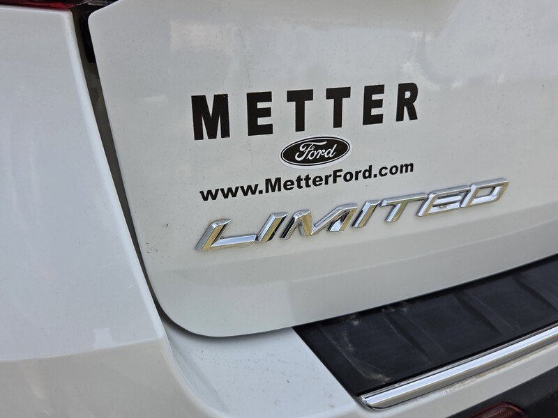 Used 2020 Ford Explorer Limited w/ Class III Trailer Tow Package RWD image 11