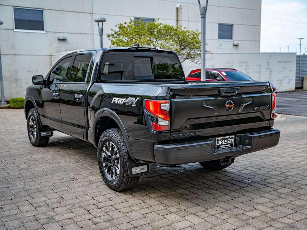 Used 2022 Nissan Titan PRO-4X w/ Pro-4x Convenience Package AWD/4WD image 7