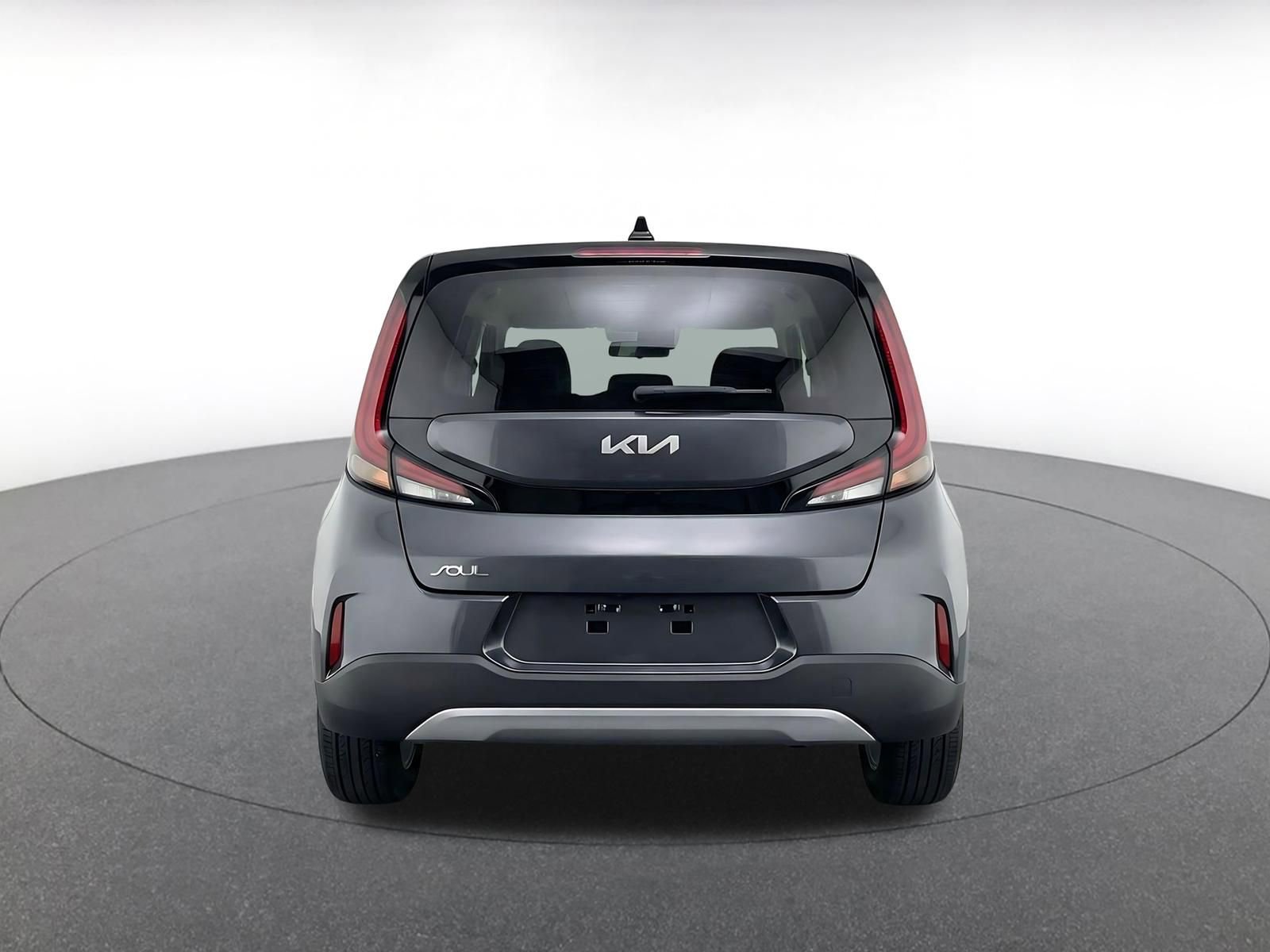 Used 2025 Kia Soul LX w/ LX Technology Package FWD image 8
