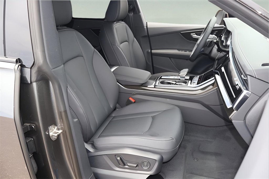 New 2025 Audi Q8 Premium Plus image 19