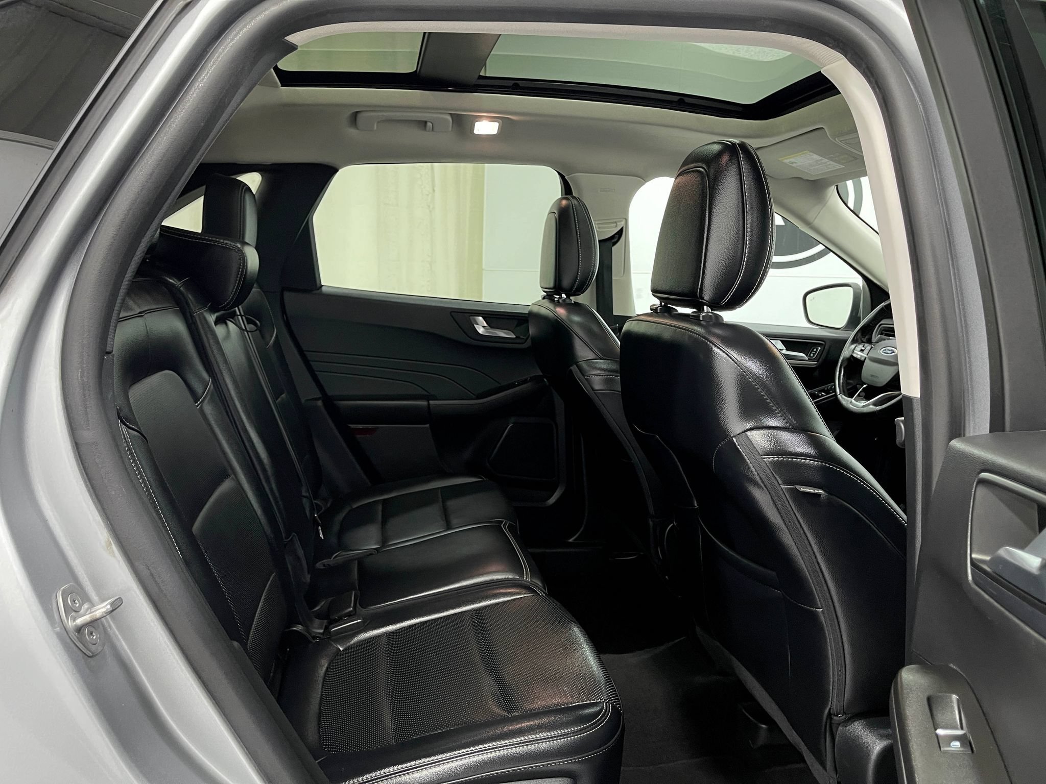 Used 2021 Ford Escape SEL AWD/4WD image 31