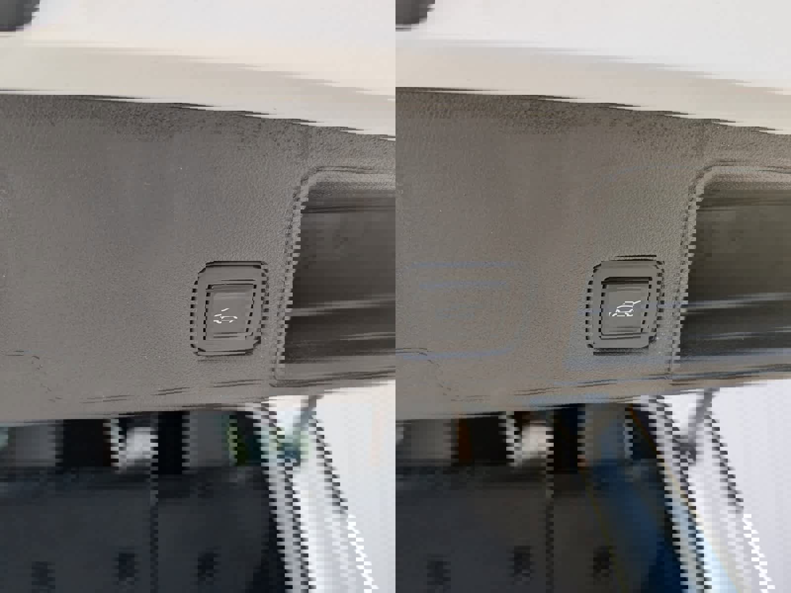 Certified 2022 GMC Terrain AT4 w/ Infotainment Package II image 12