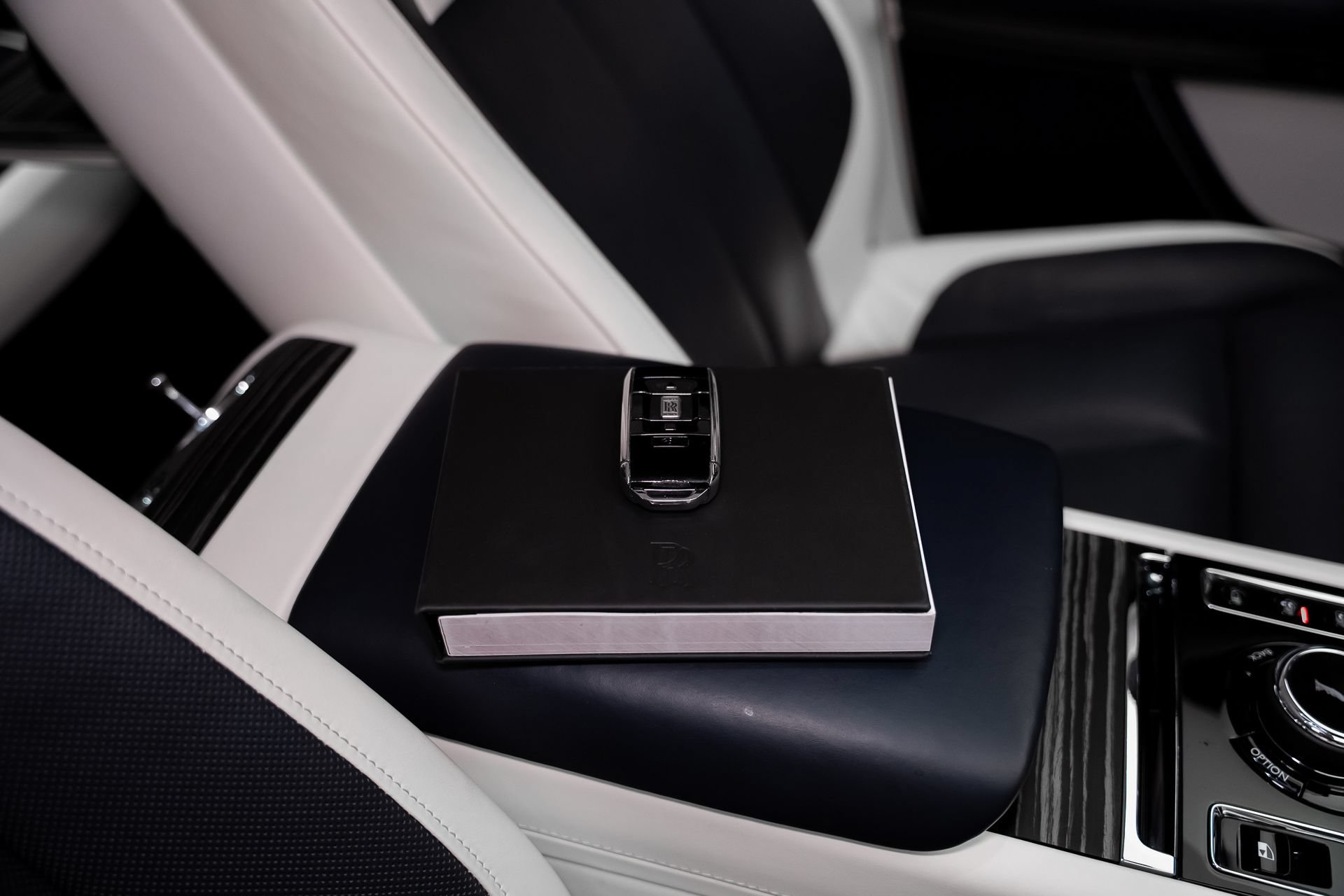 Used 2022 Rolls-Royce Ghost Extended Wheelbase AWD/4WD image 84