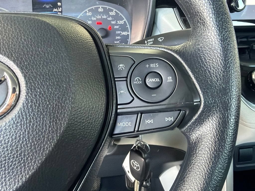 Used 2024 Toyota Corolla Cross L FWD image 23