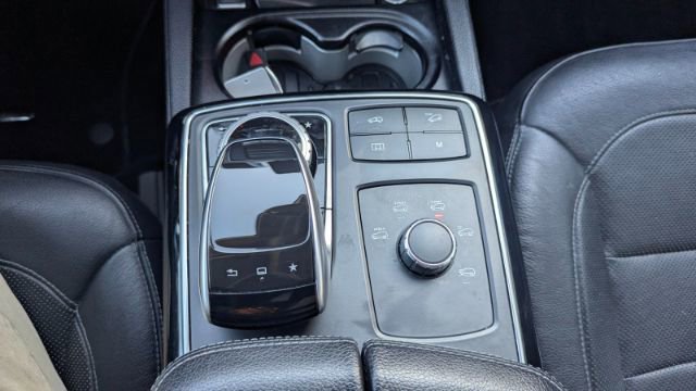 Used 2017 Mercedes-Benz GLS 550 4MATIC image 39