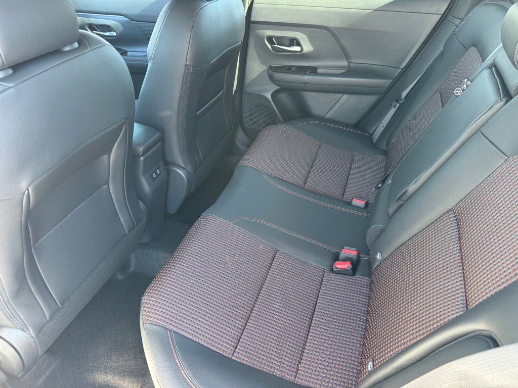 New 2026 Nissan Kicks SR w/ SR Premium Package FWD image 25