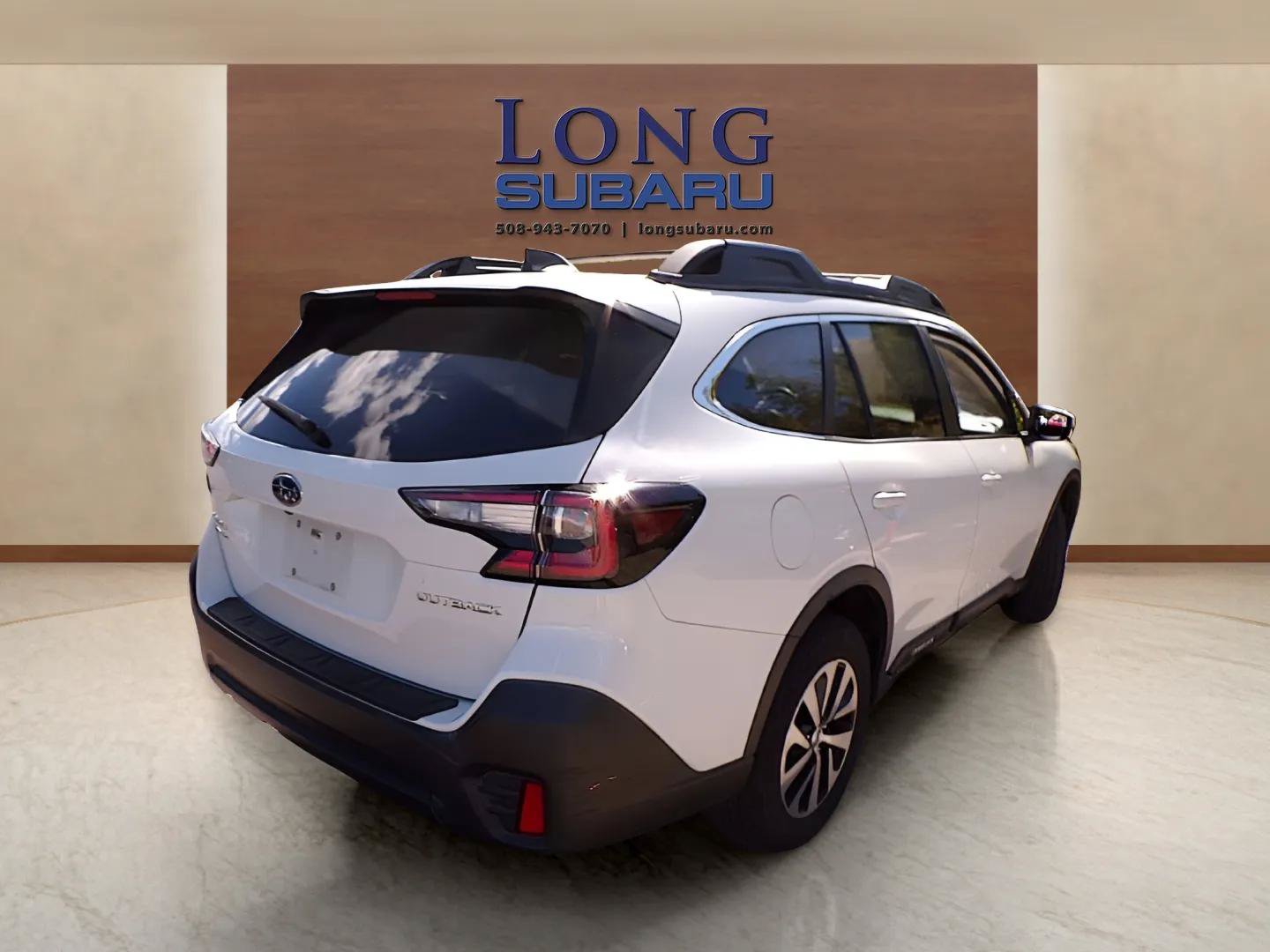 Used 2020 Subaru Outback Premium AWD/4WD image 4