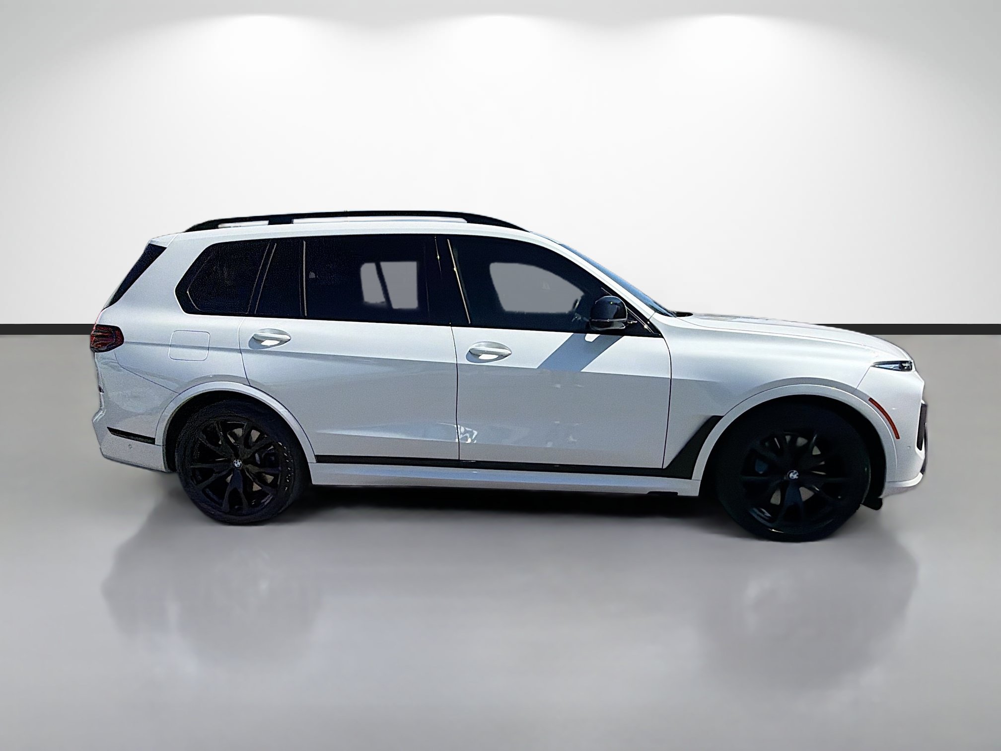 Used 2024 BMW X7 M60i w/ Executive Package AWD/4WD image 6