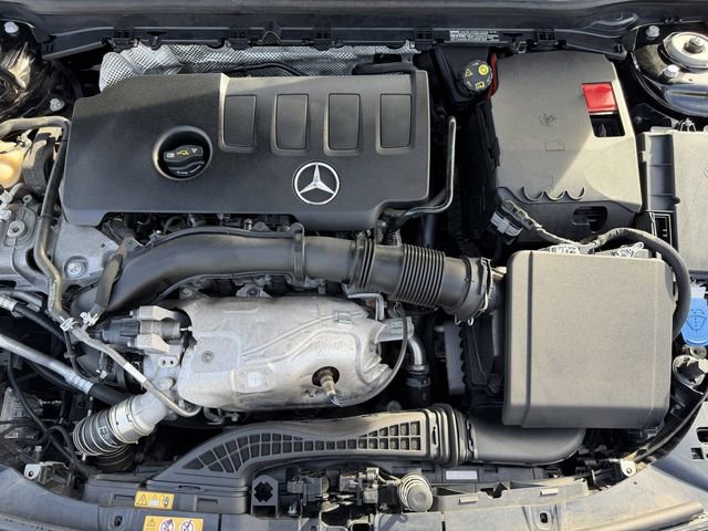 Used 2020 Mercedes-Benz A 220 4MATIC image 32
