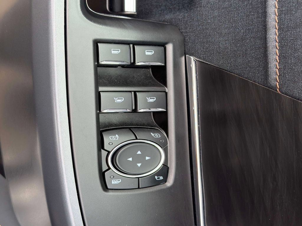 Used 2024 Ford F150 Lariat w/ Equipment Group 502A High AWD/4WD image 19
