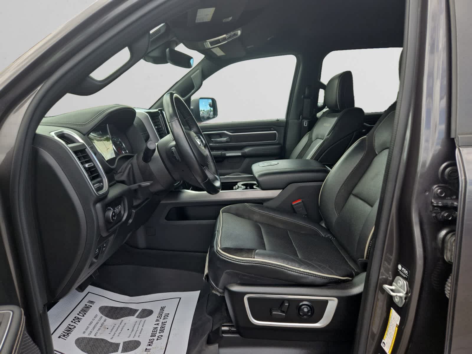 Used 2021 RAM 1500 Laramie w/ Sport Appearance Package AWD/4WD image 9