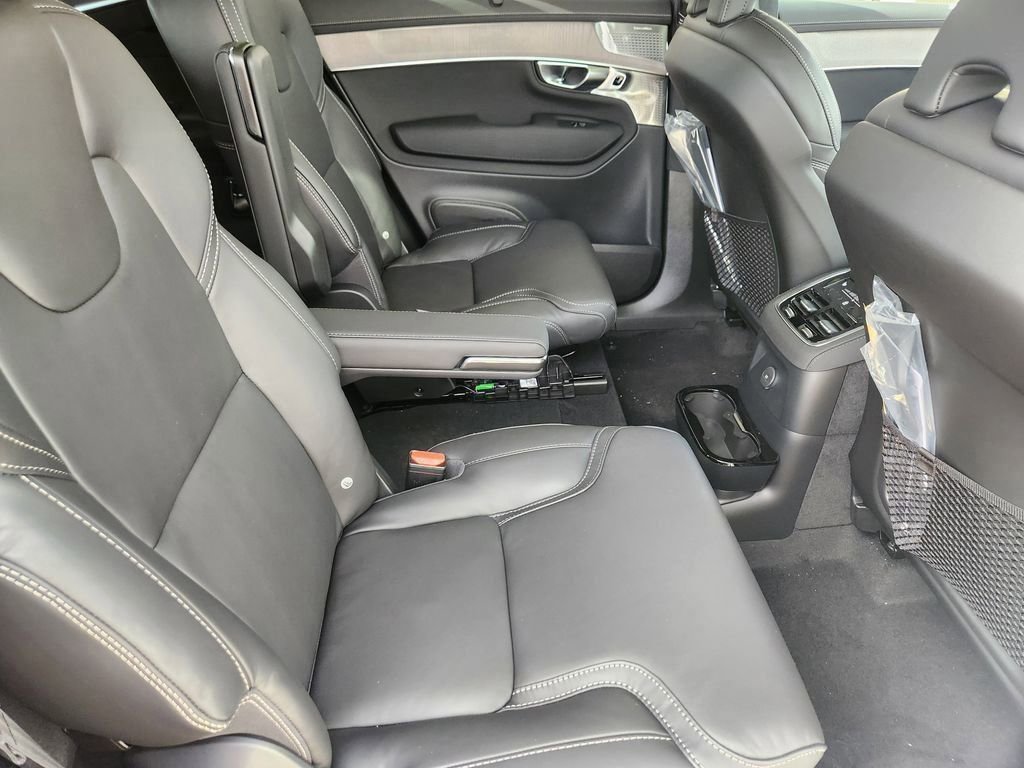 New 2026 Volvo XC90 T8 Ultra w/ Lounge Package image 23