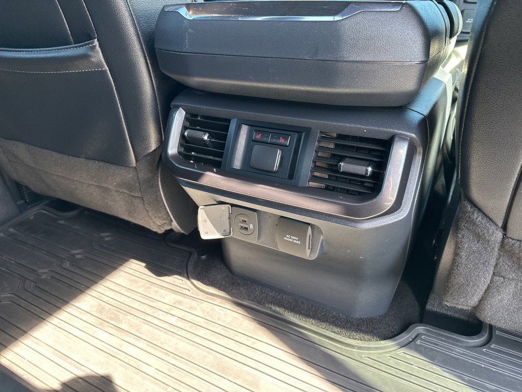 Used 2023 Ford F150 Lariat w/ Equipment Group 502A High AWD/4WD image 17