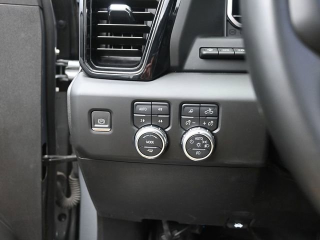 Used 2024 GMC Sierra 1500 AT4 w/ Technology Package image 33
