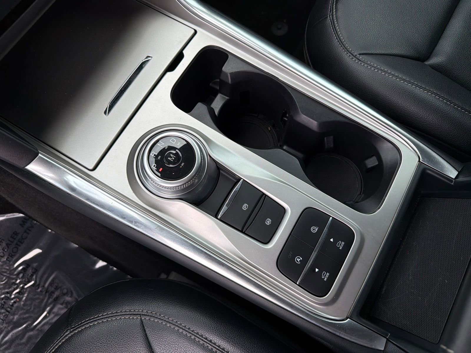 Used 2020 Ford Explorer XLT w/ Equipment Group 202A image 17