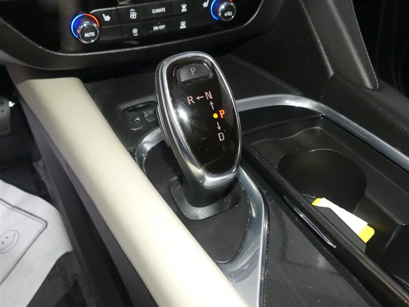 Used 2020 Buick Enclave Essence image 39