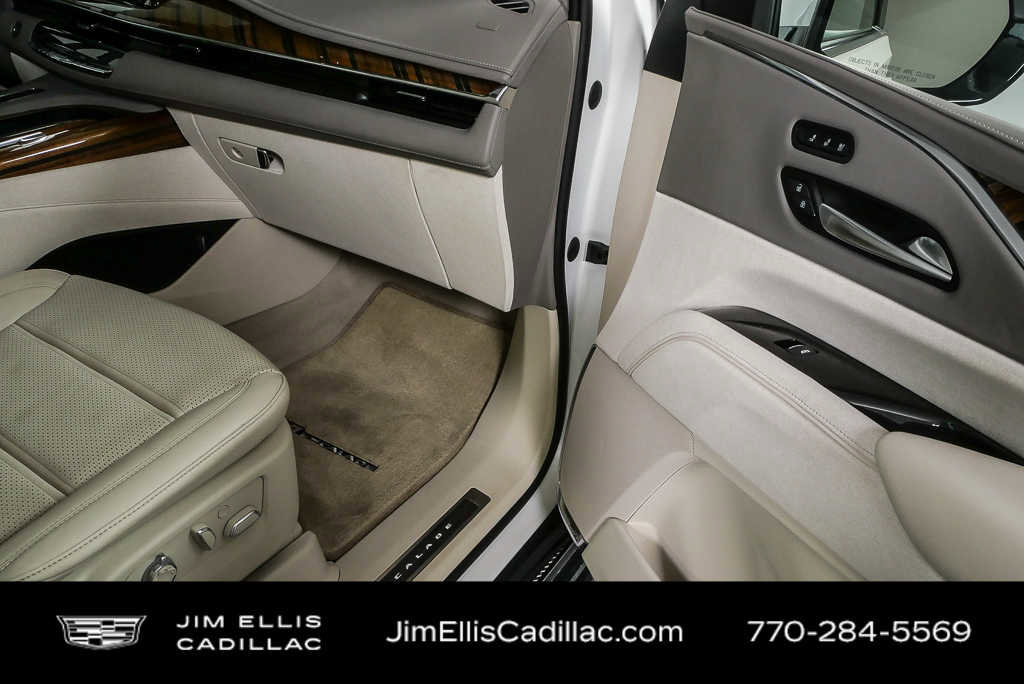 Used 2023 Cadillac Escalade Premium Luxury Platinum AWD/4WD image 26