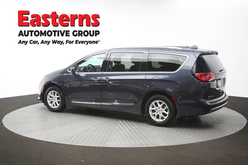 Used 2020 Chrysler Pacifica Touring-L FWD image 65