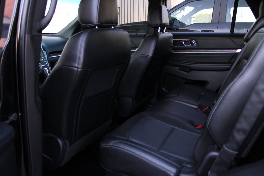 Used 2016 Ford Explorer Limited w/ Equipment Group 301A FWD image 26