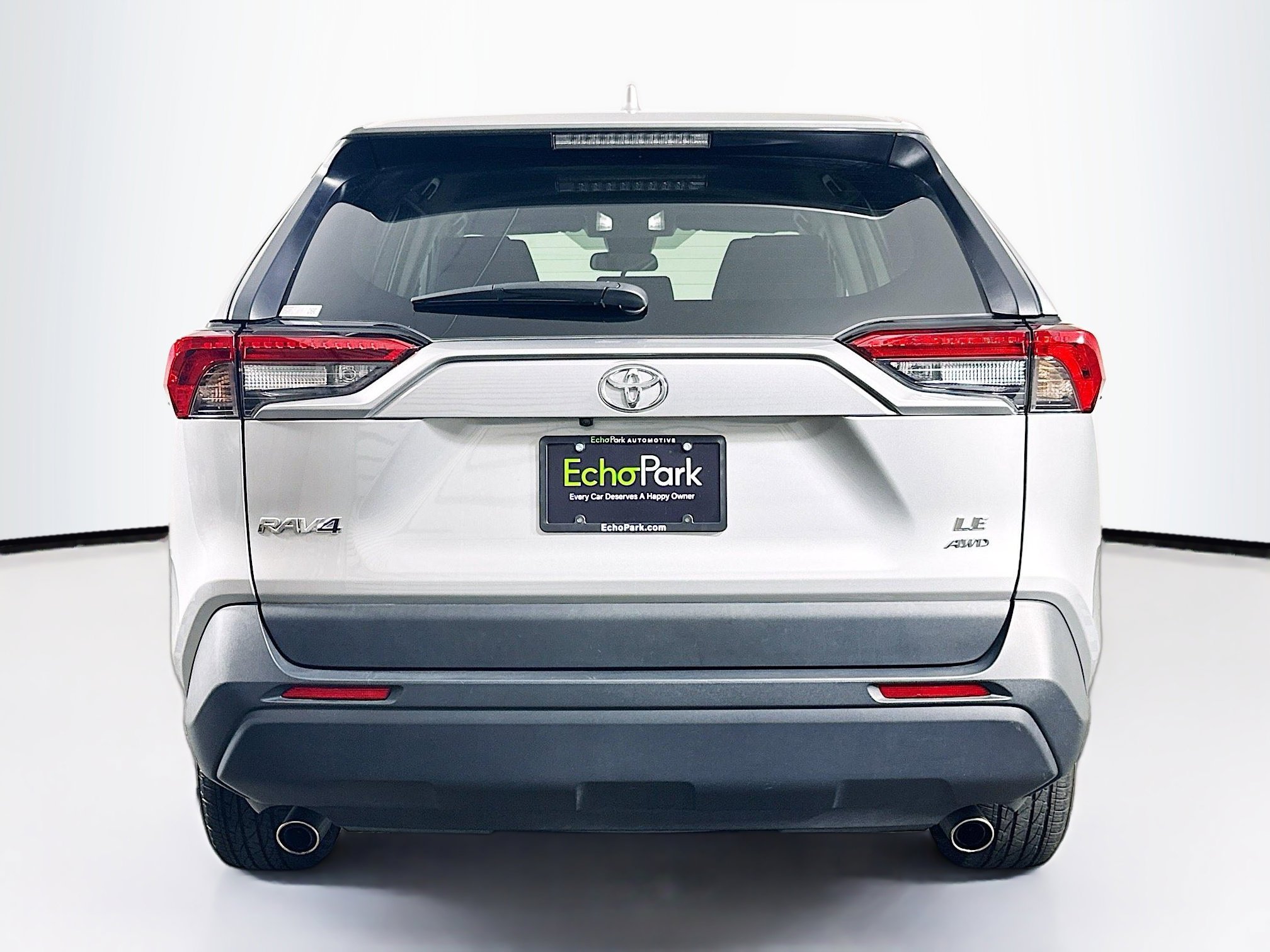 Used 2024 Toyota RAV4 LE image 7