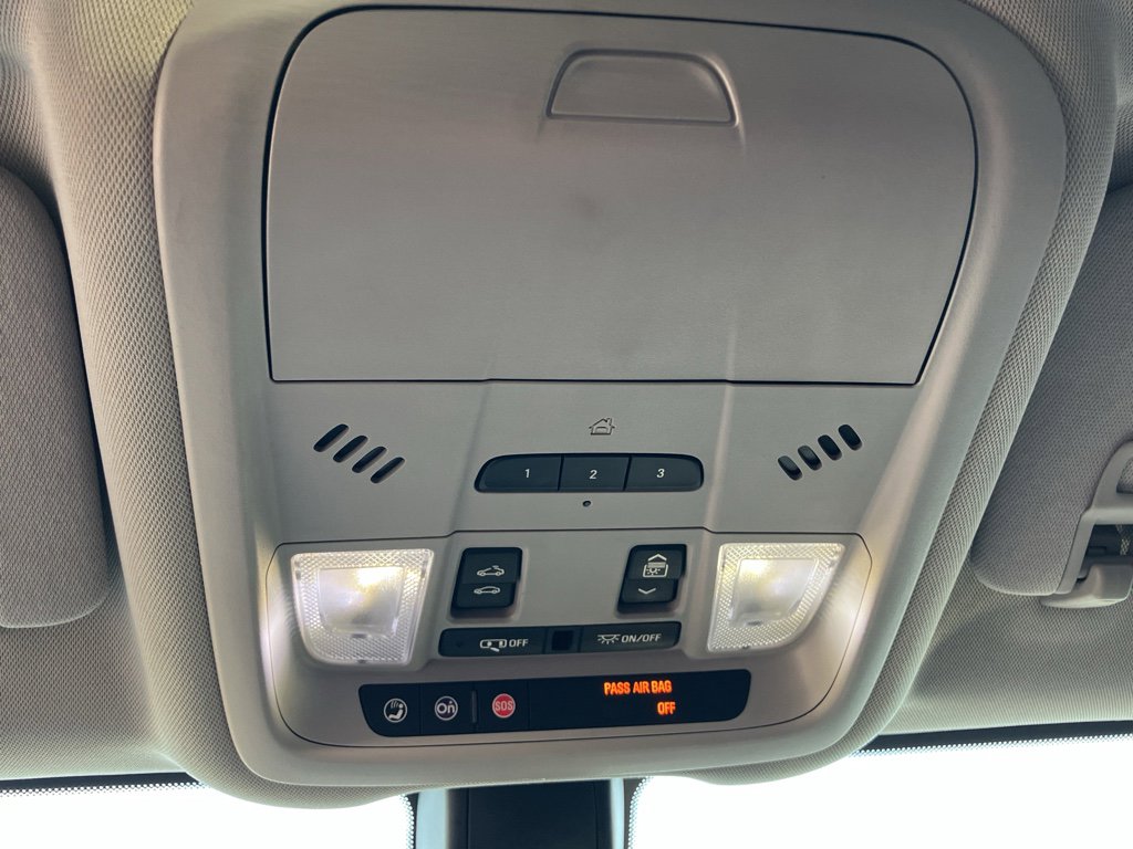 Used 2019 Chevrolet Equinox LT w/ Sun & Navigation Package image 23