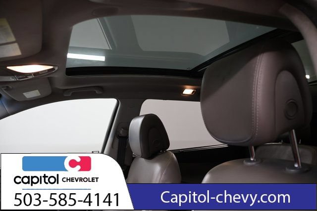 Used 2016 Hyundai Santa Fe Limited w/ Option Group 04 AWD/4WD image 17