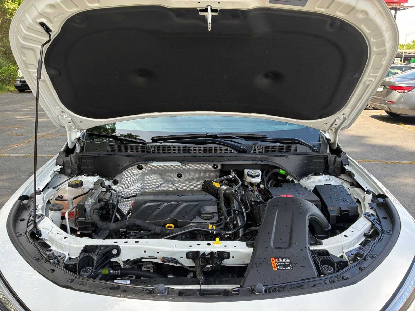 Used 2025 Buick Envista Preferred image 31