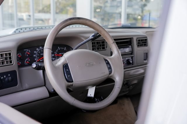 Used 2001 Ford F350 Lariat AWD/4WD image 29