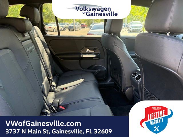 Used 2025 Mercedes-Benz GLB 250 image 8